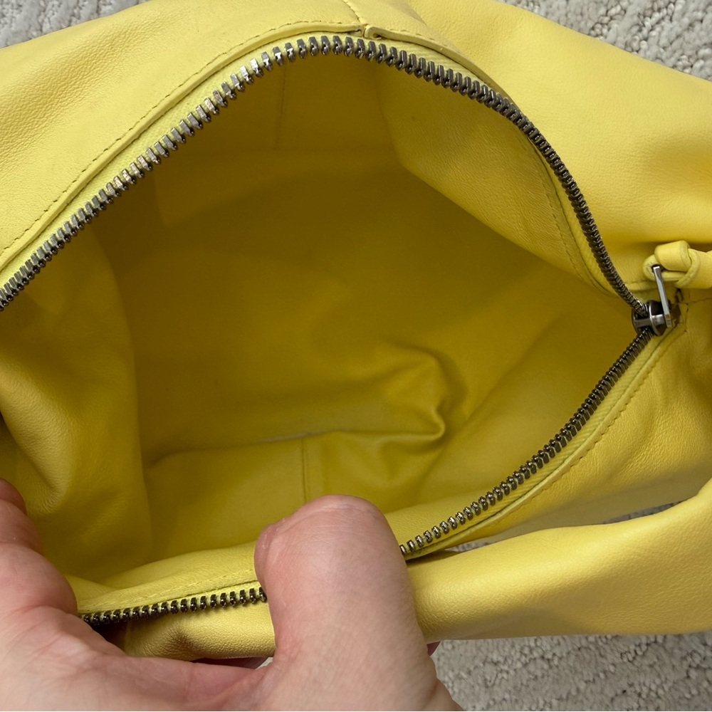 Bottega Veneta Double Knot mini bag leather yellow - Picture 11 of 15